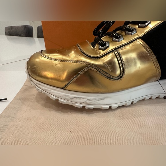 Louis Vuitton suede  athletic sneakers - fit like 9.5 - Picture 3 of 12